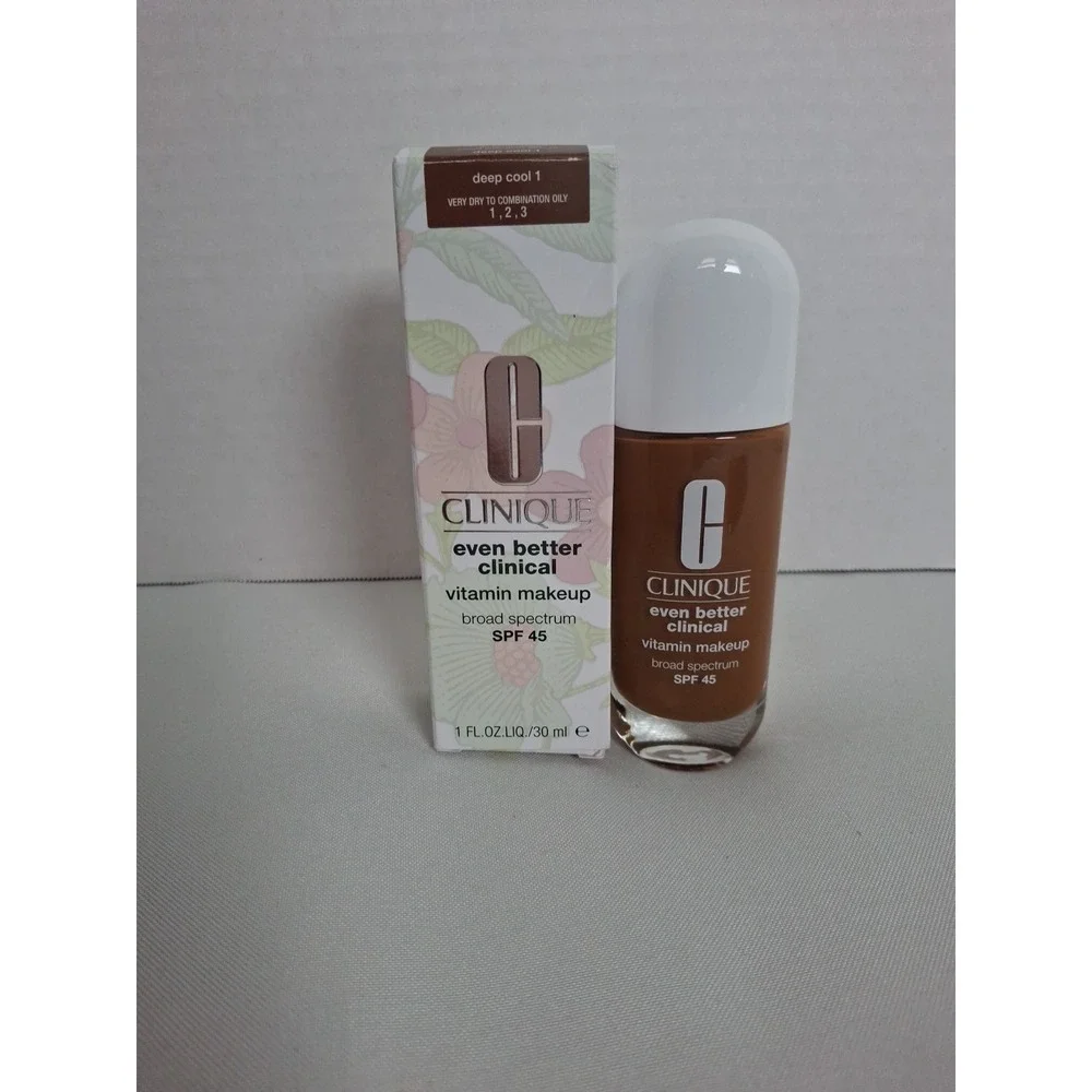Clinique Even Better Clinical Vitamin Makeup SP‎ F45 DEEP Cool 1 1fl.oz